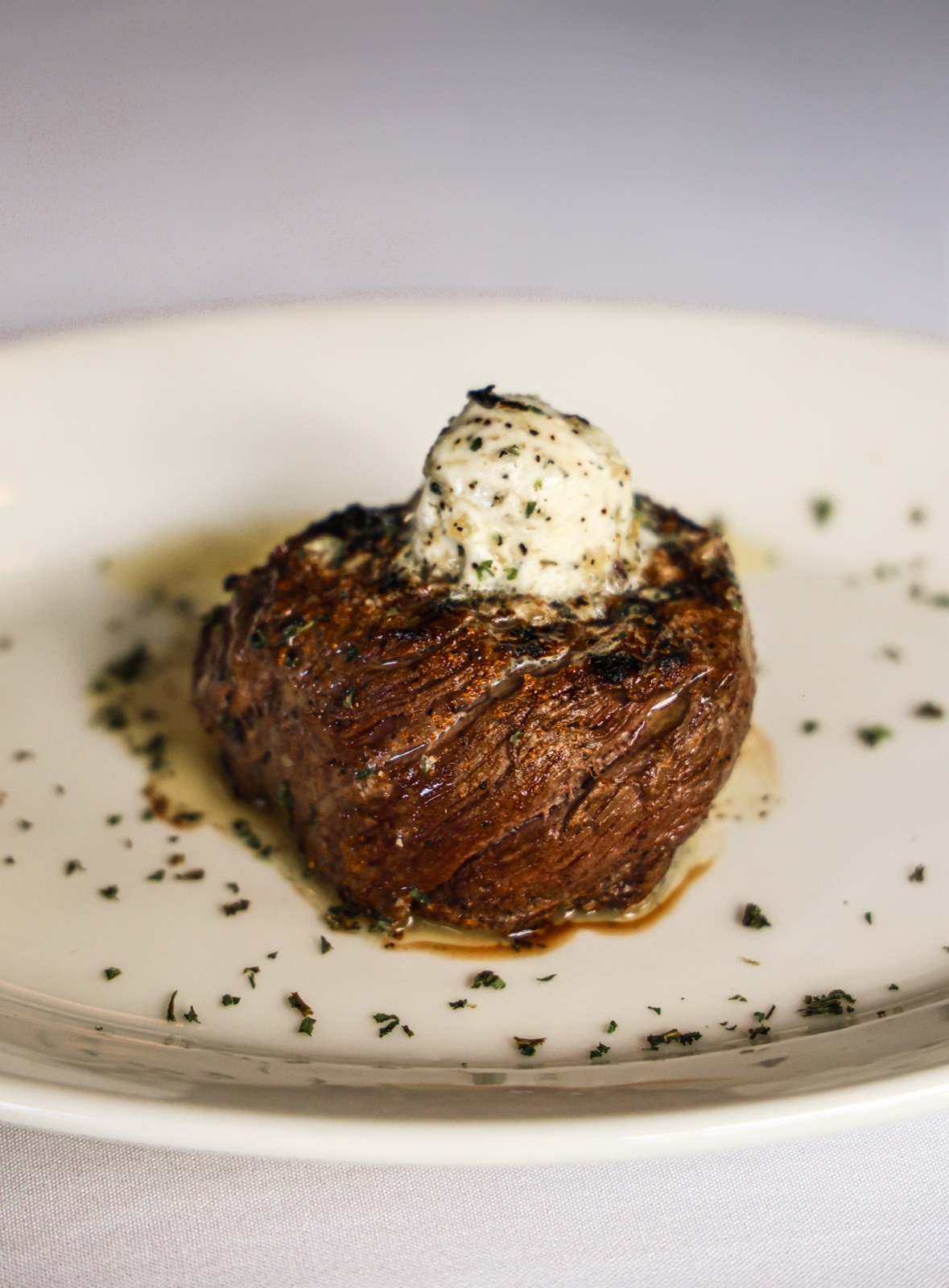 Filet mignon, plated