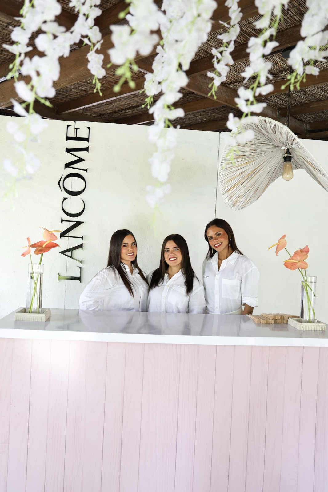 Lancôme bar with hostesses